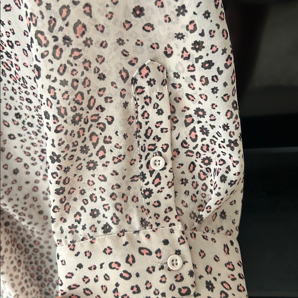 Torrid Chiffon Twist Front Tunic Shirt Tan Leopard Print Plus Size 5X - Picture 7 of 16